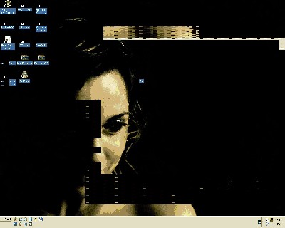 Totalne rozsypana plocha po instalaci a restartu ovladacu Catalyst 7.7 (udajne posledni stabilni pro AGP karty ATI)